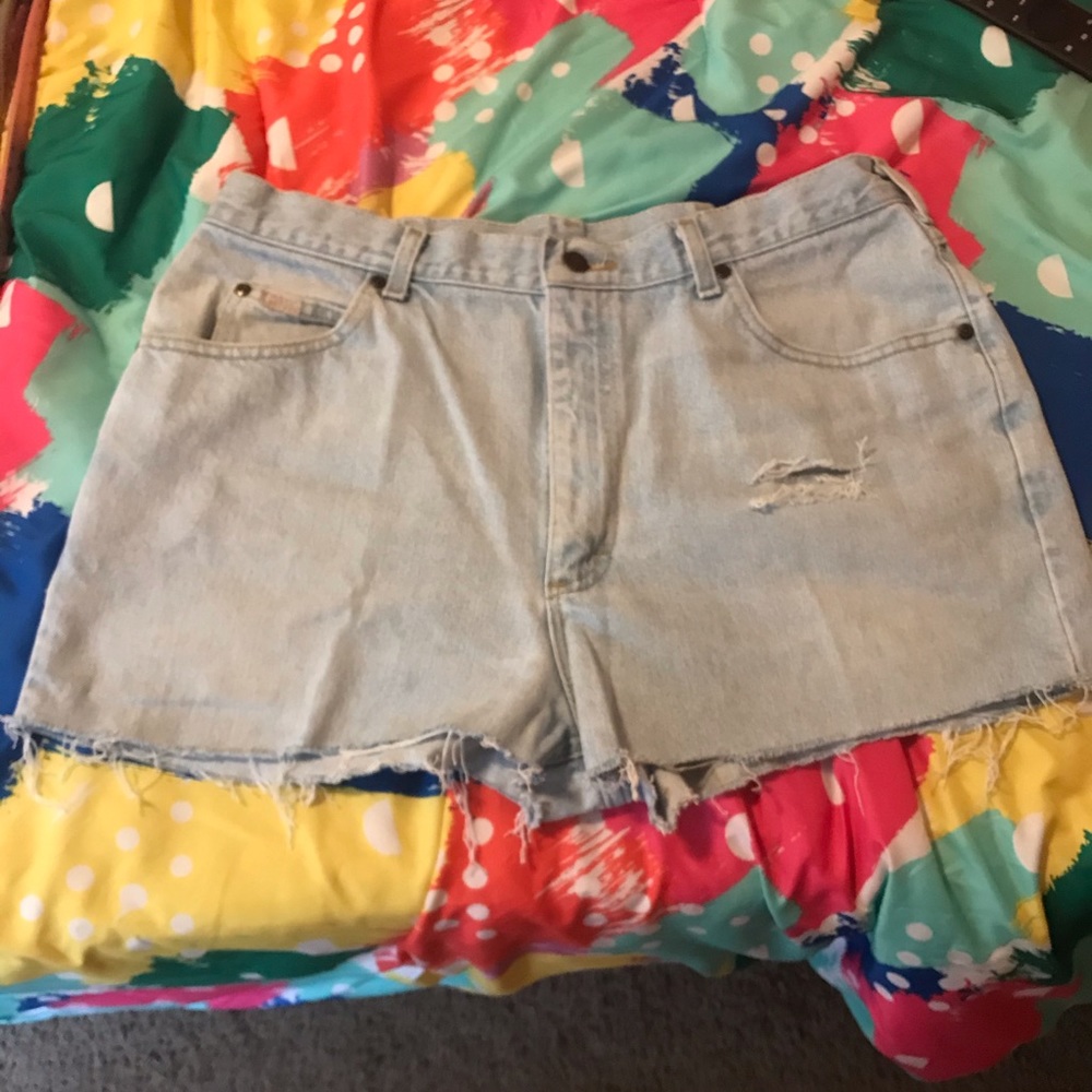 Hand painted Lee cutoffs - Picture 2 of 5